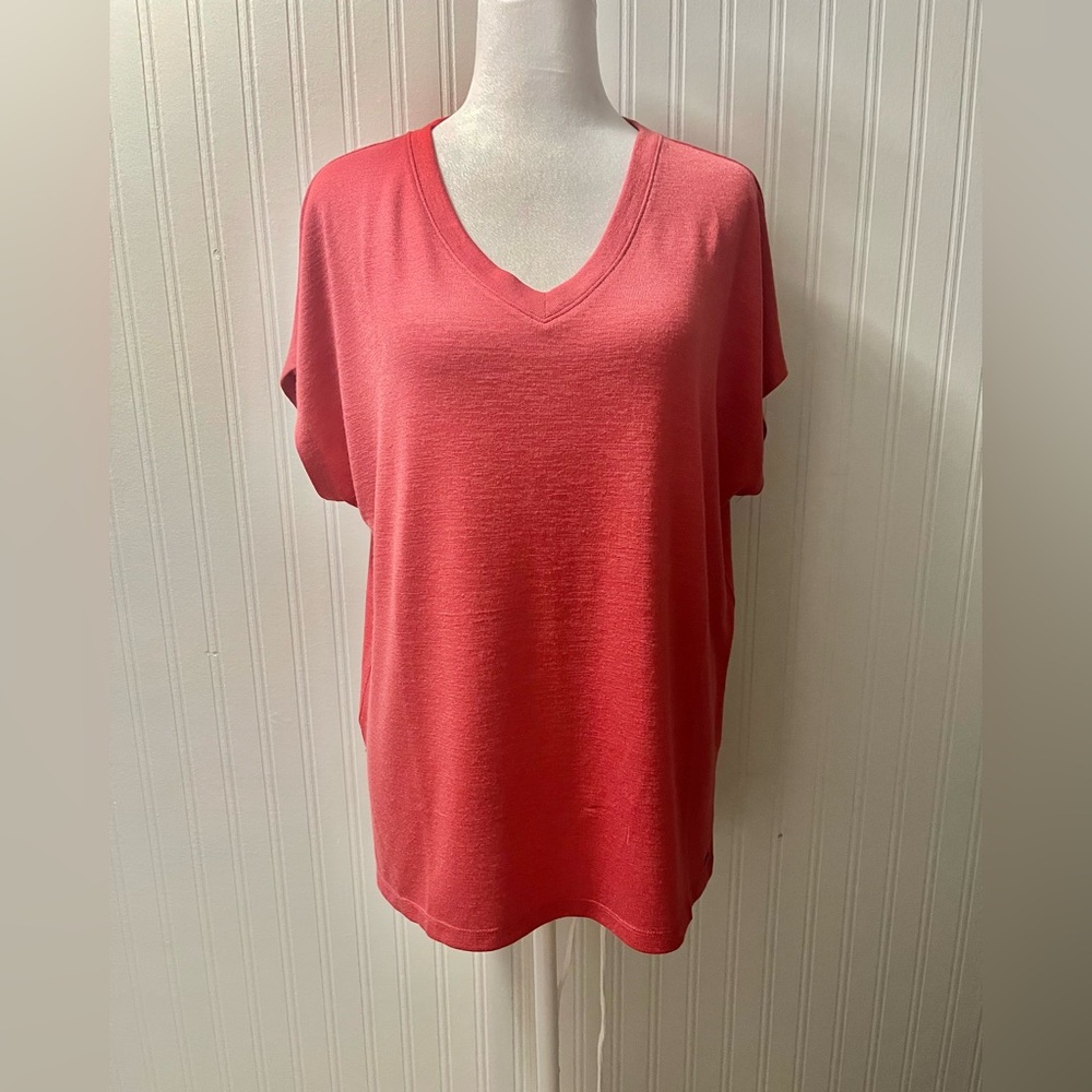 Orvis Coral V-Neck Women's Tee